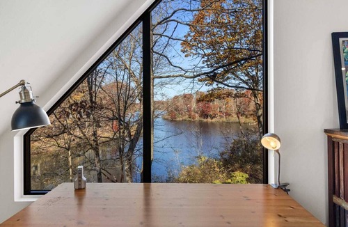 Kabletown Cottage | Art Docko - Lakefront Artist Retreat w/Hot Tub!