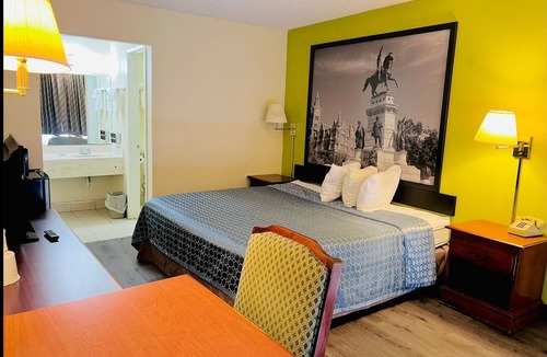 Ashland Hotel | Ashland Studio Inn By OYO Richmond North near Kings Dominion