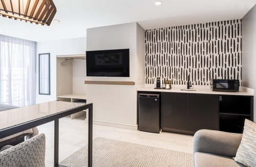 Brickell Hotel | Atwell Suites Miami Brickell by IHG