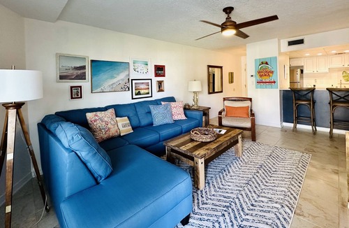 Villa Sabine Condo | Awesome Waterfront Condo on Pensacola Beach - Walking Distance to Boardwalk