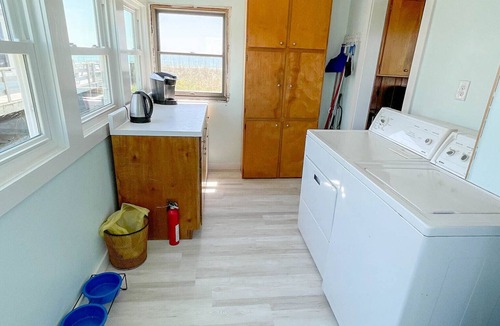 Topsail Beach House | Barnacle: Pet-Friendly Ocean Escape