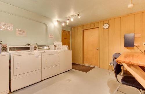 Whitefish Apartment | Bay Point Hillside 17A Down