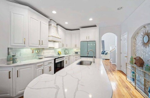 The Commons House | Bayside Resort house w/pool, hot tub, gym, basketball court, and golf on-site