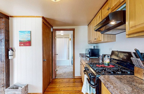Stonington Apartment | Bayview House 1br 2ba Stunning Harbor Views