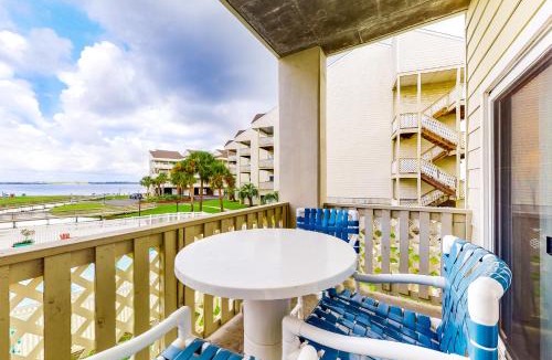 Pensacola Beach Apartment | Baywatch G1