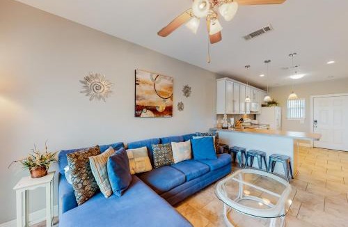 Pensacola Beach Apartment | Baywatch G1