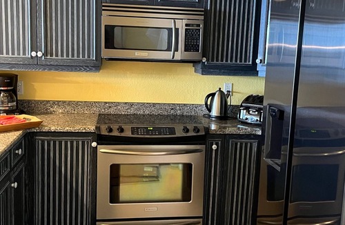 Biggar Condo | Beach front 1b/1b condo. Amazing Sunsets and Resort Amenities
