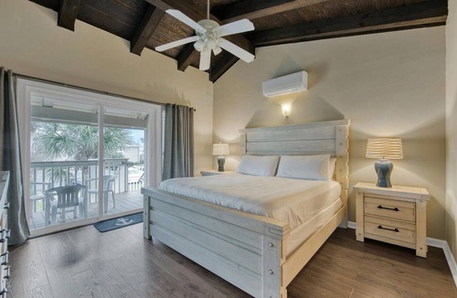 Destin Condo | Beach Getaway! Pet-friendly! Chateau La Mer 15E!