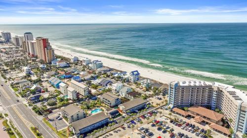 Holiday Beach House | Beach House - Gulf Dream by Panhandle Getaways