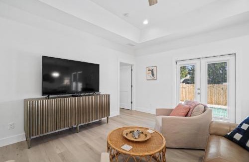 Riviera Beach House | Beach House w/Private Pool - The Sanderling