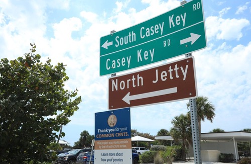 Laurel Condo | Beach is only one a minute drive. Nicely remodeled condo.