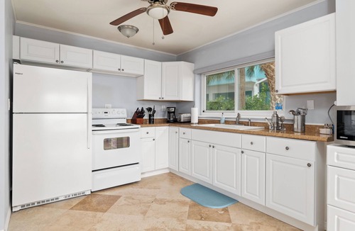 Nokomis House | Beach Paradise at the Jetties - 412 “Casey Key”
