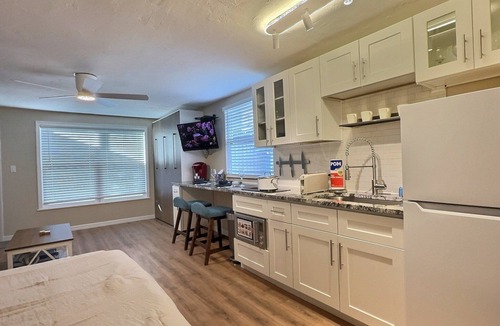 Siesta Key Apartment | Beach Road - Capri