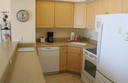 Marco Island Condo | Beachfront 1BR condo with pool, WiFi, and heated outdoor pool.