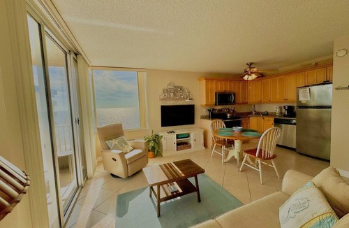 South Island Condo | Beachfront, fantastic views, 11th floor, WiFi, super clean, read our reviews!