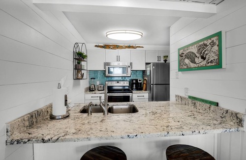 Panama City Beach Condo | Beachfront~Updated~Resort with Pools~Salty Kisses Windward at Edgewater403