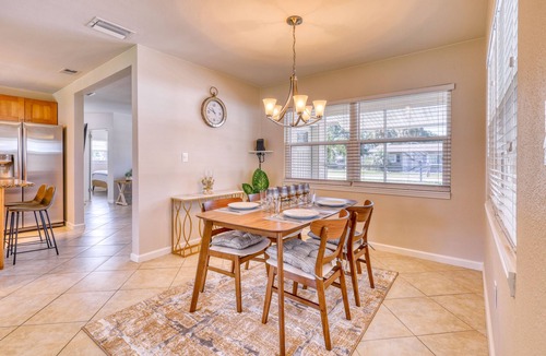 Gulf Gate Estates House | Beachside Bliss: Family House-Siesta Key-3BR/2BA