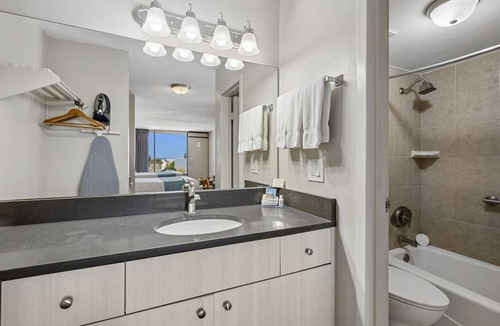 Fernandina Beach Hotel | Beachside Motel Ocean Front Kitchen Suite