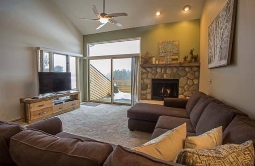Harbor Springs Condo | Beautiful 2 Bedroom Loft, 2 Bath Condo at Trout Creek #56. Close to Skiing, Golf, Beaches, Biking