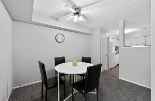 Edgemoor Apartment | Beautiful 2 bedroom in The Chateau