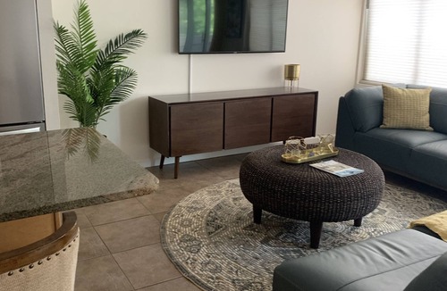 East Price Hill Condo | Beautiful 2 level city view condo Swimming pool minutes from downtown Cincinnati