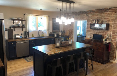 Bolivar House | Beautiful 3-bedroom home in Historic Harpers Ferry!