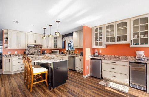 Ocean Pines Condo | Beautiful 4 Bedroom Home on the water in Berlin!