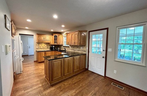 Oakbrook House | Beautiful country retreat in the heart of NKY! Minutes from downtown Cincinnati.