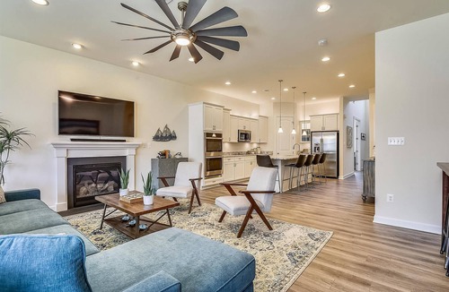 Frankford House | Beautiful Home! 1.5 Miles to the Sands of Bethany Beach - Sleeps 11
