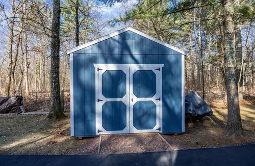 Babcock House | Beautiful lakefront house on Petenwell Lake 162 feet of lake frontage and dock.