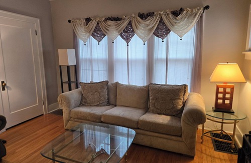 Midtown House | Beautiful Spacious Home - Near Charles Schwab Field- CWS, CHI Arena, Downtown