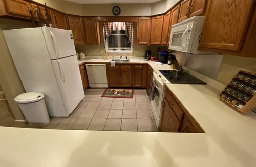 Lake Placid House | Beautiful Townhome 5 min walk to Lake Placid Village #200471