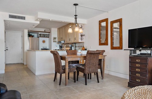 Isla del Sol Condo | Beautiful updated 3rd floor condo with open floor plan and lovely water views
