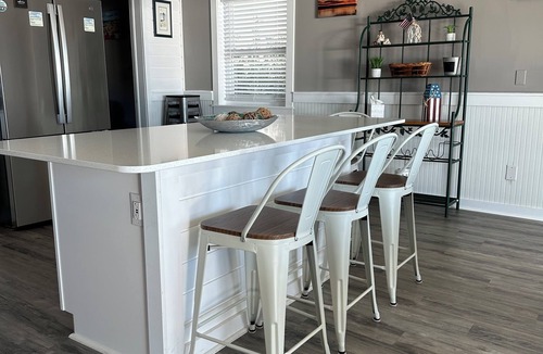 Colington Harbour House | Beautiful waterfront property overlooking the sound