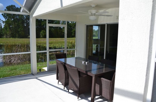 Clear Creek House | Beautiful Waterside Villa For Rent In Orlando