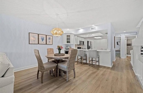 Island Estate House | Beautifully furnished 3-bedroom, 3-bathroom townhome