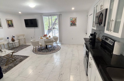 Southwest Coconut Grove Bed & Breakfast | Bed & Breakfast Coconut Grove Miami