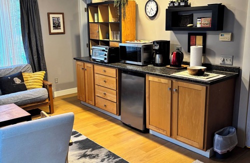 Mount Desert Apartment | Beech Hill Studio, Dogs and Children Friendly on lovely Mount Desert Island.