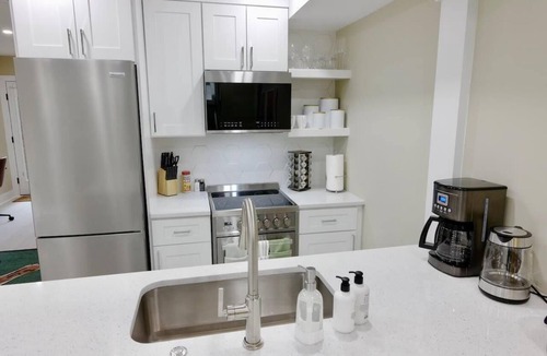 Shaw Apartment | Belle Maison Shaw Logan Circle