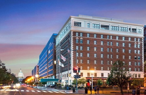 Capitol Hill Hotel | Best Escape in DC! 2 Units Perfect for Families! Close to Top Attractions!