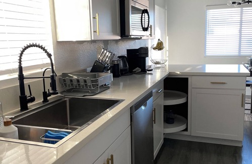 Quail Estates West House | Best Monthly Rental minutes to Las Vegas Strip! 3bdrm 2bathroom fully stocked
