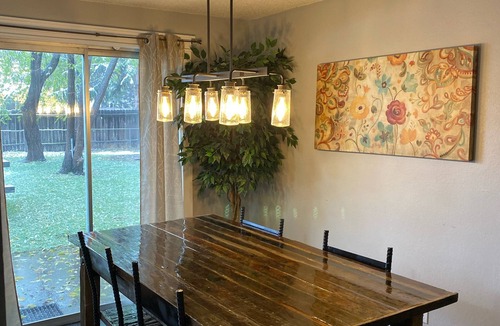 Collister House | Best Value in NW Boise- large backyard, fire pit, 10 min to downtown