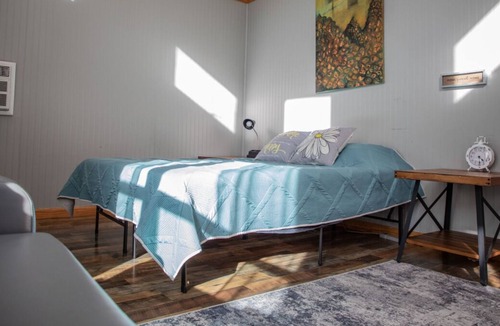 Saluda Cabin | Best Value, Quality Stay! Steps to Green River and Green River Cove Trailhead