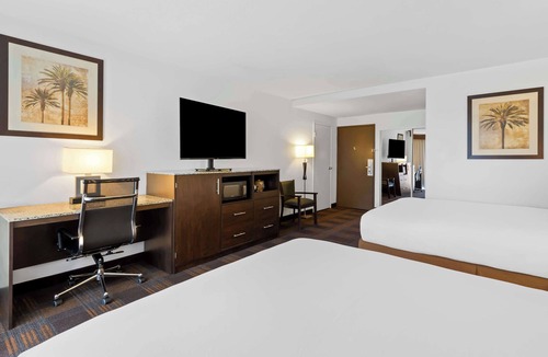 Indio Hotel | Best Western Date Tree Hotel