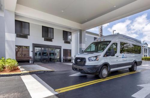 River Oaks Hotel | Best Western Fort Lauderdale Airport Cruise Port