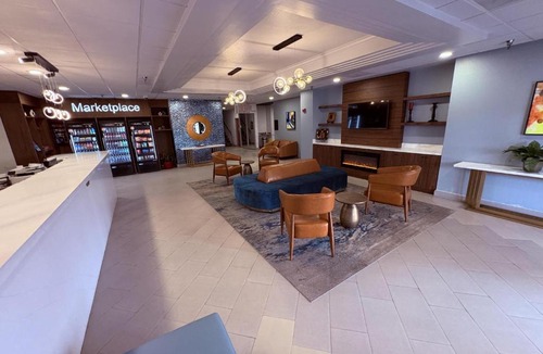 Lakeland Hotel | Best Western Premier Lakeland North