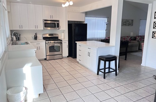 Green Valley North House | Big monthly discount. Professional travelers,relocating or just visiting.