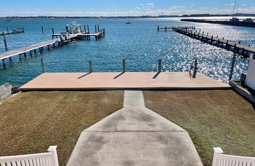 Willoughby Spit House | Big Waterfront House! Fishing Dock, Arcade, Garage Parking, Walk to Beach!