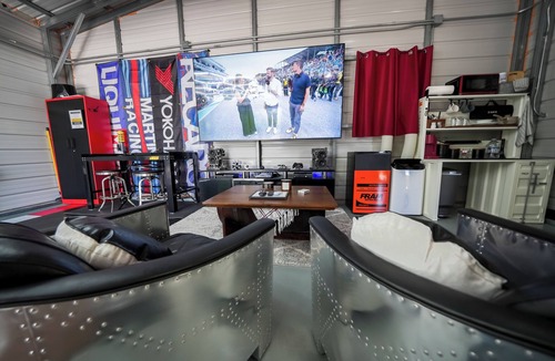 Robbinsville House | BlackTop Lodge Studio at the Tail of the Dragon. Automotive themed studio.