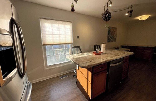 Brigantine House | Blue Betty- 3 BDRM Mid-Century Charmer Near Beach